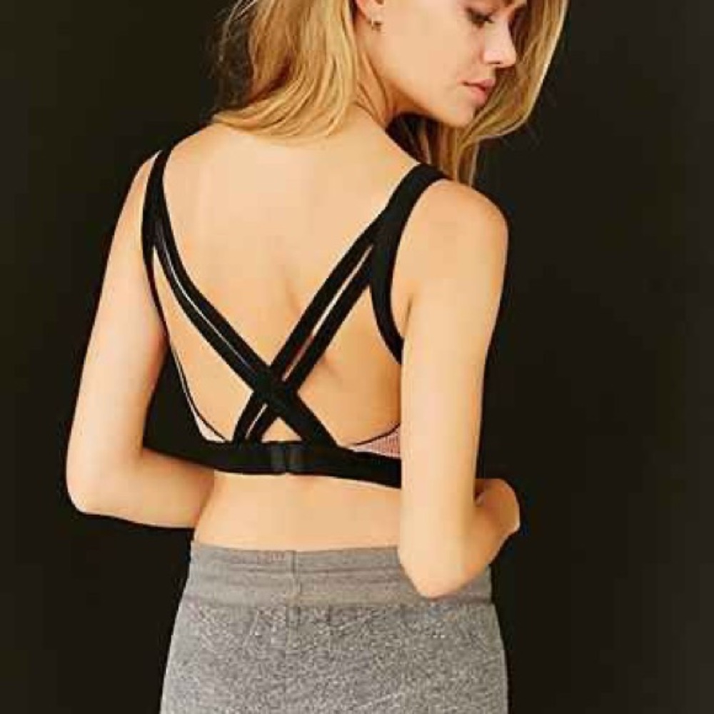 NWOT Ladakh Colorblock Mesh Bra - Urban Outfitters - SZ L Z211-35